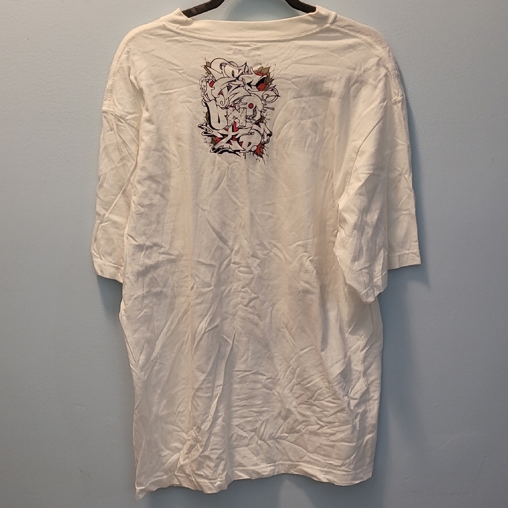 Y2K Ecko Unlimited White Short-Sleeve Tee with Blue & Brown Graphic - Picture 2 of 6